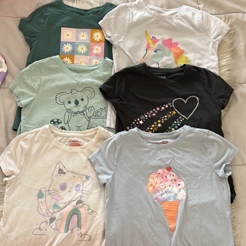 Girls Cat & Jack Graphic Tee Lot S